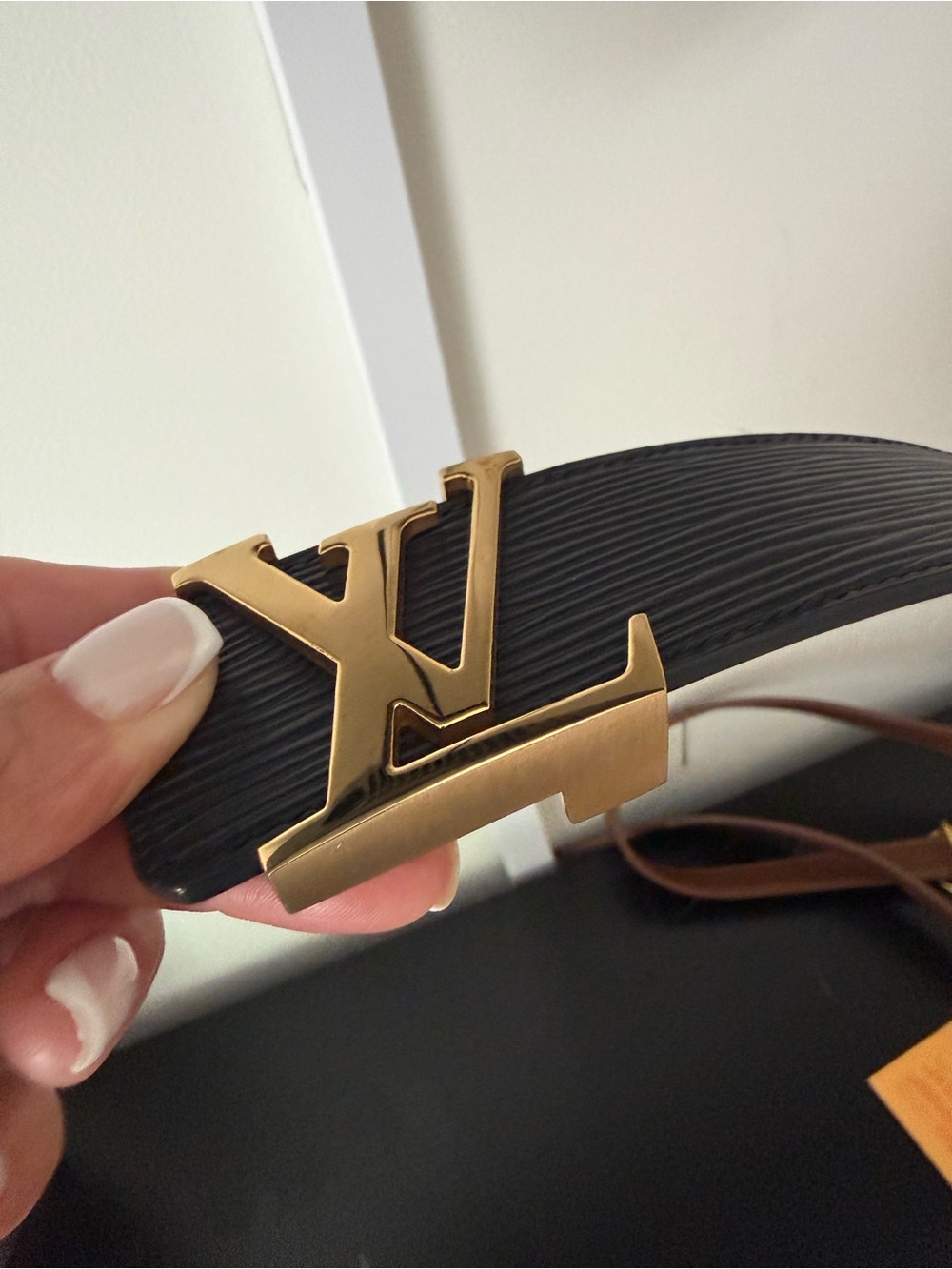 LV Epi Leather LV Initiales Belt Black Gold 40mm - Picture 7 of 11